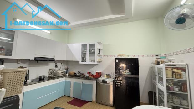 RẺ HIẾM GẦN LÊ TRỌNG TẤN - 72M2(4.5x16) -HẺM XE TẢI 7M THÔNG -3 TẦNG MỚI ĐẸP. CHỈ 6 TỶ XÍU - 2