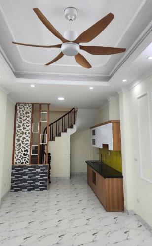 NHÀ ĐẸP –CẦU GIẤY - THOÁNG, SÁNG – NHIỀU TIỆN ÍCH. - 2