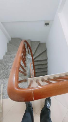 CẦN BÁN GẤP NHÀ THUỴ KHUÊ TÂY HỒ 35m2, 5 TẦNG MẶT TIỀN 4,2m GIÁ  7 TỶ - 1