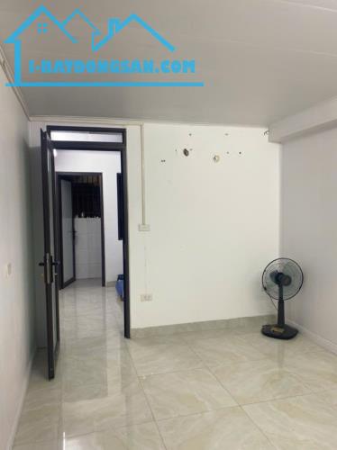 Chính Chủ Cần Bán Gấp – Tập Thể Tầng 1, 2 Mặt Ngõ, Nhà Cực Đẹp Gần Bạch Mai – Giá Chỉ 2.85 - 1
