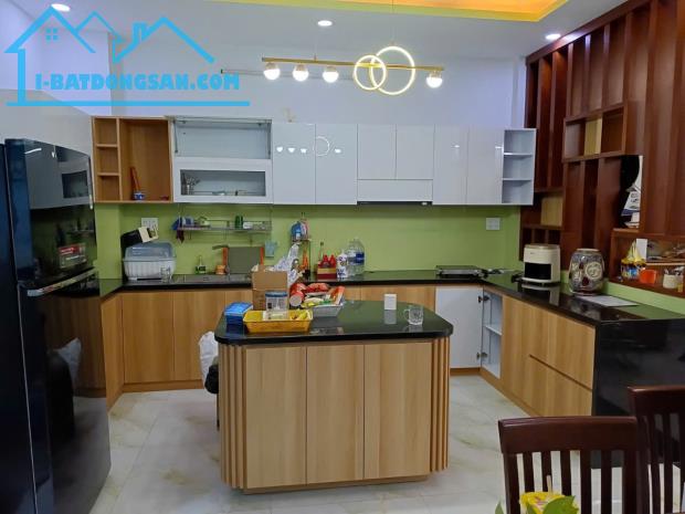 Bình Tân, giáp Tân Phú, Hẻm ô tô, nhà mới đẹp 4tầng, R 6.5m, Giá rẻ - 1