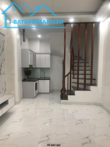 NHÀ MỚI TRUNG KÍNH CẦU GIẤY-35M -5 TẦNG-ĐỦ CÔNG NĂNG-NGÕ RỘNG MÊNH MÔNG-GIÁ CHI NHỈNH 7 TỶ - 1