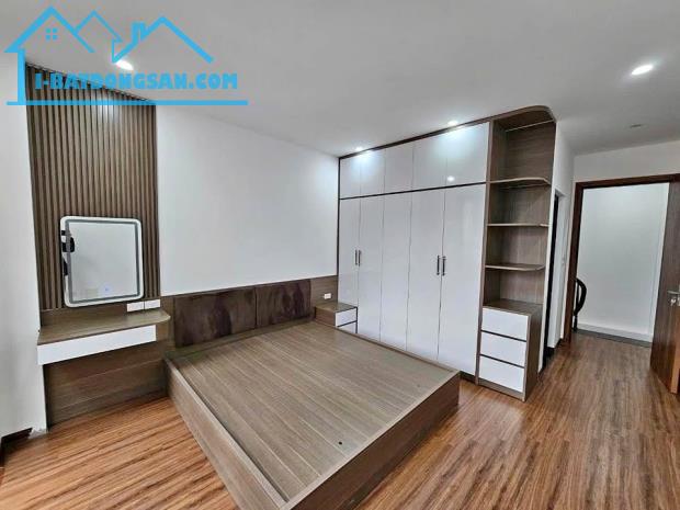 NHÀ MỚI TRUNG KÍNH CẦU GIẤY-35M -5 TẦNG-ĐỦ CÔNG NĂNG-NGÕ RỘNG MÊNH MÔNG-GIÁ CHI NHỈNH 7 TỶ - 3