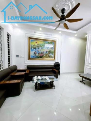 BÁN GẤP NHÀ ĐỘI CẤN TT BA ĐÌNH MỚI ĐẸP THANG MÁY FULL NỘI THẤT DT 40M X 6 TẦNG MT 5M 8,9 T - 1