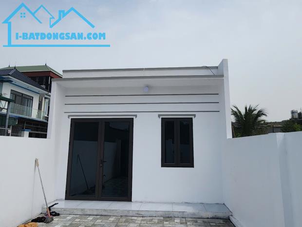 Bán nhà mới về ở ngay  Nguyễn Văn Linh, Xuân Hòa, Phúc Yên, Vĩnh Phúc Ô tô vào tận sân - 1