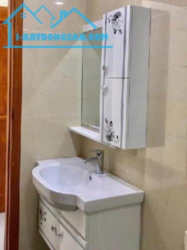 Nhà đẹp, Hoàng Bật Đạt, Tân Bình - DTSD 144m2 - Nhỉnh 6 tỷ - 2