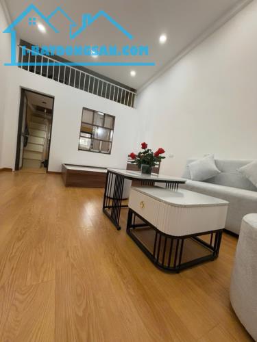 Bán nhà tập thể trần quý cáp nhỉnh 2 tỷ