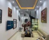 Hàng Hiếm Phố Nguyễn Khang DT33/37m2,5T Tặng Lại Nội Thất Giá7.9Tỷ