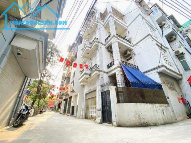 Bán nhà Lô Góc Ôtô tránh-Phạm Văn Đồng, Bắc Từ Liêm 54m/4Tầng/MT 6m chỉ 15.8 Tỷ