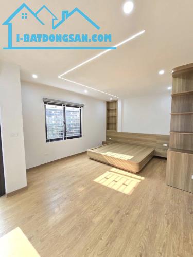 🏡 Nhà mới Nguyễn Văn Cừ, Long Biên, 38m2 x 4 tầng, gần hồ điều hòa, full nội thất, 7 tỷ 8 - 4