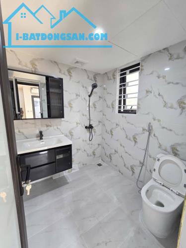 🏡 Nhà mới Nguyễn Văn Cừ, Long Biên, 38m2 x 4 tầng, gần hồ điều hòa, full nội thất, 7 tỷ 8 - 1