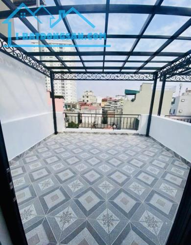 NGUYỄN TRÃI - THANH Xuân - Ô TÔ TRÁNH - KD VĂN PHÒNG VỊ TRÍ TUYỆT ĐẸP , 50M2, 5 TẦNG , GIÁ - 3