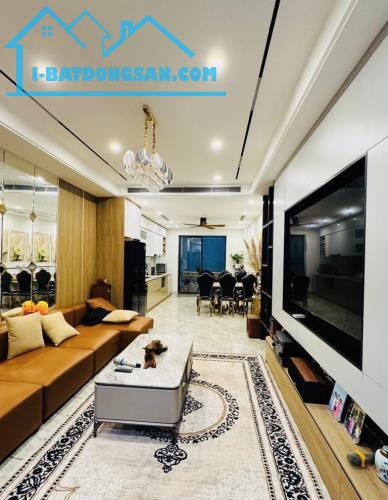 BÁN NHÀ LONG BIÊN- 35m 5 tầng ngõ siêu rộng - Giá cực nét