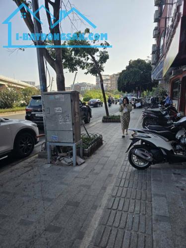 BÁN NHÀ PHỐ HOÀNG CẦU, ĐỐNG ĐA, VIEW HỒ, LÔ GÓC, DÒNG TIỀN, DT 80M2*MT 5.7M* GIÁ 18.5 TỶ B - 5