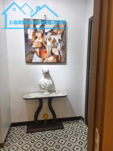 BÁN NHÀ LÔ GÓC – CẦU GIẤY – 32M² x 4 TẦNG – MẶT NGÕ THÔNG – GIÁ 6.5 TỶ - 2