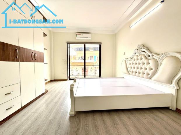 BÁN NHÀ LÔ GÓC – CẦU GIẤY – 32M² x 4 TẦNG – MẶT NGÕ THÔNG – GIÁ 6.5 TỶ - 1