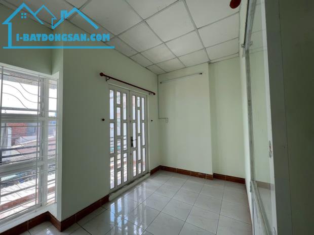 Bán Nhà Ngay Chợ Hồ Trong Quý - 4x16m - Nhà 2 Tầng