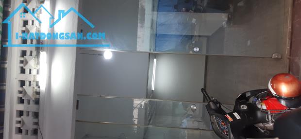 Nhà bán gấp gía rẻ , MT Q5, đường Yết Kiêu, (4×8), 3 tầng , gía 7,8 tỷ.
