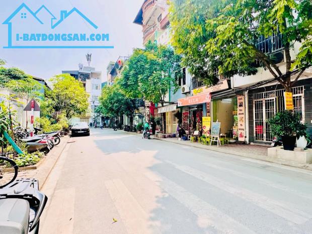 Bán nhà mặt phố Giải Phóng, đối diện Đại Học Bách Khoa 50m2, 5 tầng, lô góc, chỉ 15.5 tỷ.