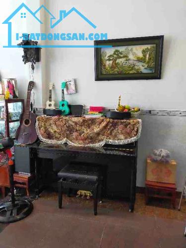 ĐỊNH CƯ BÁN NHÀ TẶNG NỘI THẤT- CÁCH MẶT TIỀN 20M- - 1