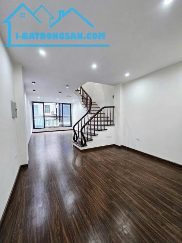 Bán nhà An Dương Vương dt 45m 4 tầng 4m mặt tiền giá nhỉnh 8 tỷ Tây Hồ - 2