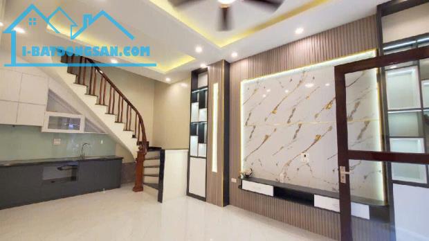 TÔN ĐỨC THẮNG 36 M, 3 TÂNG, 3 NGỦ, 2 WC, NHÀ CHẮC CHẮN KIÊN CỐ, THOÁNG SÁNG, GIẾNG TRỜI - 1