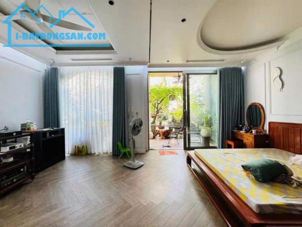 Biệt thự Tây Hồ sân vườn gara ô tô - lô góc - thang máy - 115m chỉ 25.5 tỷ