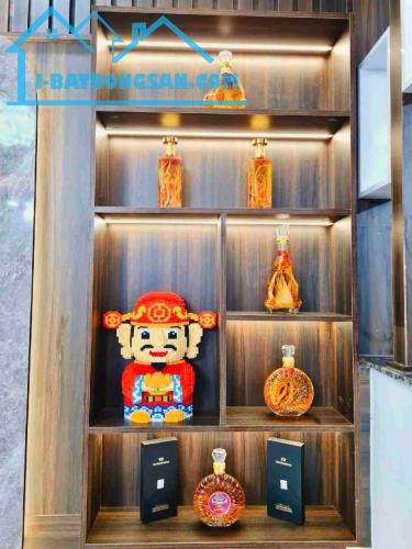 NHÀ MỚI - 45M2 - GIÁ TỐT 8.X TỶ - GẦN ROYAL CITY, Ở SƯỚNG VÔ CÙNG - 1