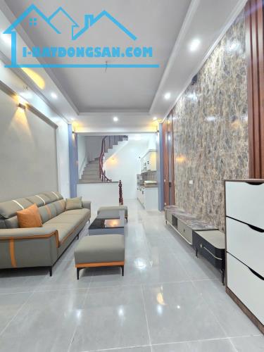 🏆NHÀ MỚI - 5 TẦNG - 3 NGỦ - Ô TÔ ĐỖ CỔNG, 15m RA Ô TÔ TRÁNH - 1