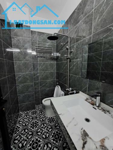 🏆NHÀ MỚI - 5 TẦNG - 3 NGỦ - Ô TÔ ĐỖ CỔNG, 15m RA Ô TÔ TRÁNH - 3