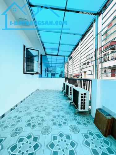 Bán nhà Kim Mã Ba Đình cực hiếm 30m 5 tầng 4.8 tỷ