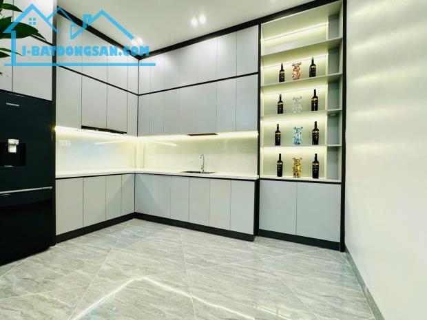 Bán nhà phố Ngọc Khánh, Quận Ba Đình. DT 35m2 x 4 tầng Ngõ thông, kinh doanh, 7.9 tỷ - 2