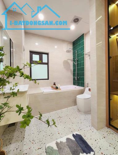 🏡 Nhà mới Bồ Đề, Long Biên, 35m2 x 4 tầng, Ô tô, Nội thất cao cấp, Gần hồ, 7 tỷ 35 - 7