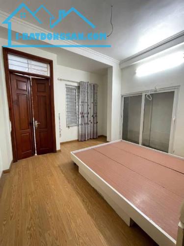 Bán nhà phố Bạch Mai, Hai Bà Trưng 47m, 5 tầng. Giá: 10.8 tỷ. LH: 0937158386