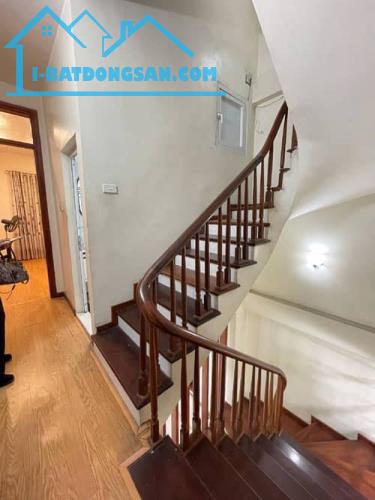 Bán nhà phố Bạch Mai, Hai Bà Trưng 47m, 5 tầng. Giá: 10.8 tỷ. LH: 0937158386 - 2