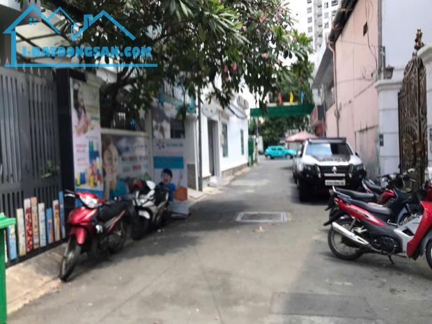 BÁN NHÀ HXH PHỔ QUANG, P9, PHÚ NHUẬN,DT:4X18,5, 1TR2L, GIÁ:17,5 TỶ