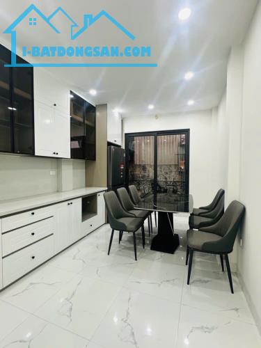 BÁN NHÀ SIÊU ĐẸP PHỐ HÀO NAM, GẦN PHỐ , 6 TẦNG THANG MÁY,ĐẸP NHƯ KS 5 SAO - 1