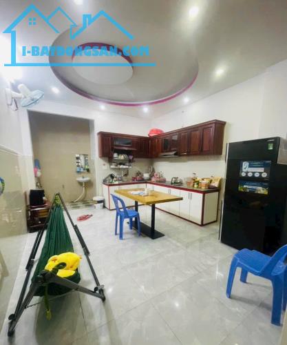 SÁT LÊ VĂN QUỚI, 60M2, 2 TẦNG, HẺM XE HƠI THÔNG, SỔ HOÀN CÔNG GIÁ NHỈNH 5 TỶ - 1
