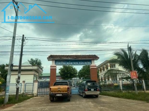Bán đất Tân Hưng hơn 200 m2 có sắn 100m2 thổ cư giá 500 triệu - 1