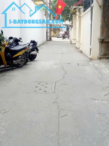CHÙA BỘC - NGÕ Ô TÔ THÔNG - LÔ GÓC - CÁCH Ô TÔ 30M - 50M² x 4T - GIÁ 12 TỶ - 5