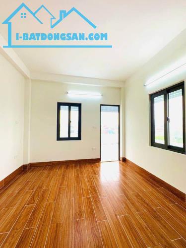SIÊU HOT NGUYỄN VĂN CỪ - CÓ THANG MÁY – LÔ GÓC – 3 THOÁNG, THÔNG RA  NGỌC LÂM , NGÔ GIA