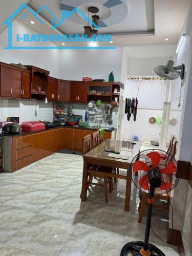 NHÀ HẺM KINH DOANH 10M NGAY CHỢ ĐÔNG QUANG NGUYỄN ẢNH THỦ - 4x22m - 4 TẦNG - GIÁ NHỈNH 5 T - 1
