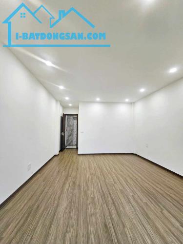 PHỐ MAI PHÚC, LONG BIÊN – NHÀ 50M x 5 TẦNG THANG MÁY XỊN MỚI KÍNH KOONG – VỊ TRÍ VÀNG - 3
