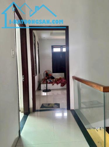 Bán nhà biệt thự (ngang 10m) đường Hòa Phú 6, P. Hòa Minh, Q. Liên Chiểu, giá chỉ 7 tỷ 2tl