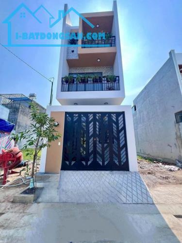 Bán nhà 1 trệt 2 lầu 4 PN - 3WC  giá tổt - 2