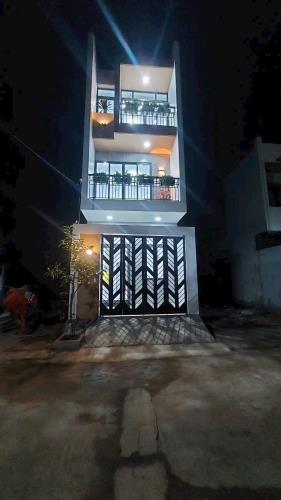 Bán nhà 1 trệt 2 lầu 4 PN - 3WC  giá tổt - 1