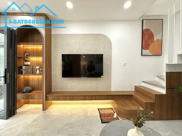 BÁN NHÀ DÂN XÂY PHÚ DIỄN 32M2X4 TẦNG, LÔ GÓC Ô TÔ TRÁNH DỪNG ĐỖ NGÀY ĐÊM, GIÁ 7.5 TỶ - 2