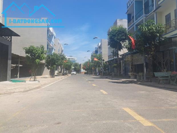 Nhà mặt tiền đường số – KDC Dĩ An – 61m² – Nhà mới 3PN – Đường nhựa 12m – Giá nhỉnh 3 tỷ - 2