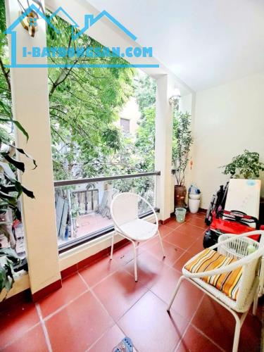 Bán nhà 250m2 10x25m Bạch Đằng lô góc hợp tòa nhà hầm 7 tầng thang máy đầu tư chỉ 35 tỷ -