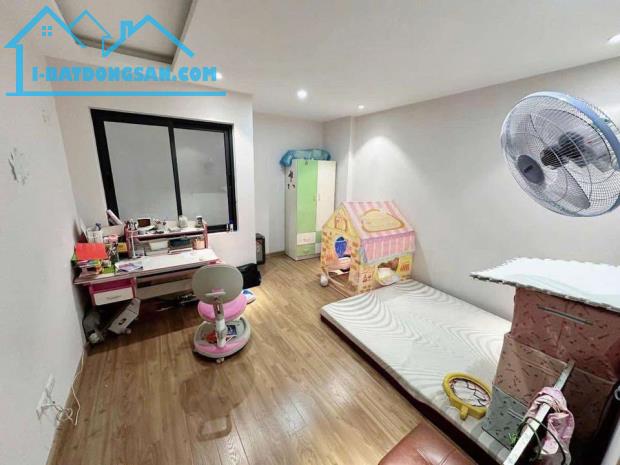 Gia đình tôi cần bán gấp nhà  211 khương trung 56m² – 4 Tầng – 4 Ngủ – Cách Ô Tô Tránh 50m